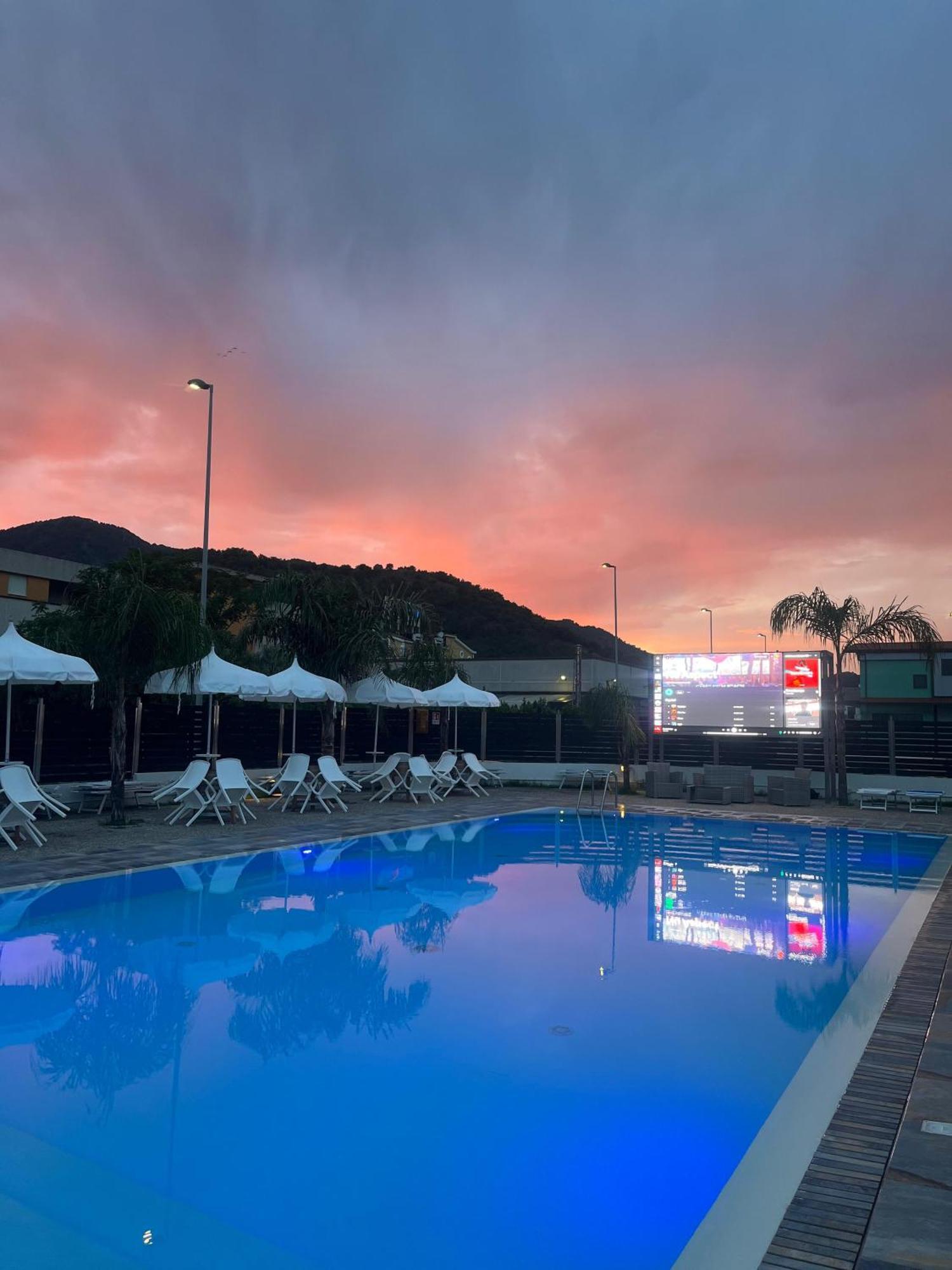 Villitaly Suite & Coffee Salerno 巴罗尼西 外观 照片